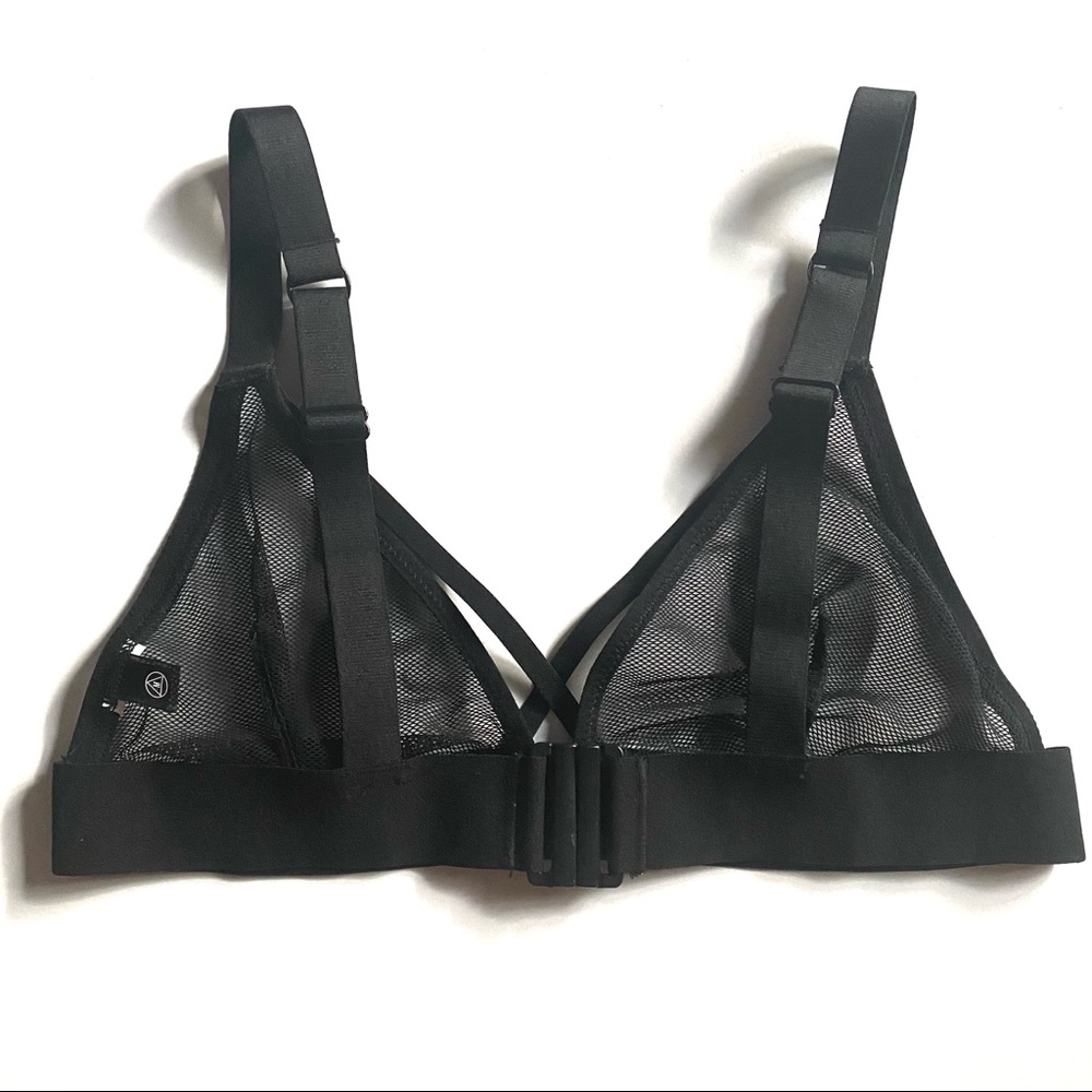 Missguided Black Mesh Triangle Bra - Picture 2 of 5